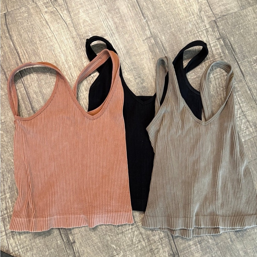 Aura Ribbed Tank Top Trio - Black, Orange, and tan / beige - Picture 2 of 3
